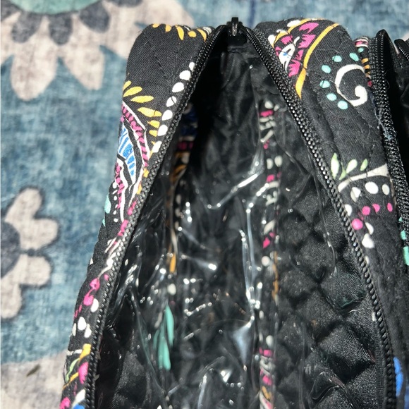 Vera Bradley Set of 2 Bandana Swirl Cosmetic Bags
EUC - Picture 8 of 15